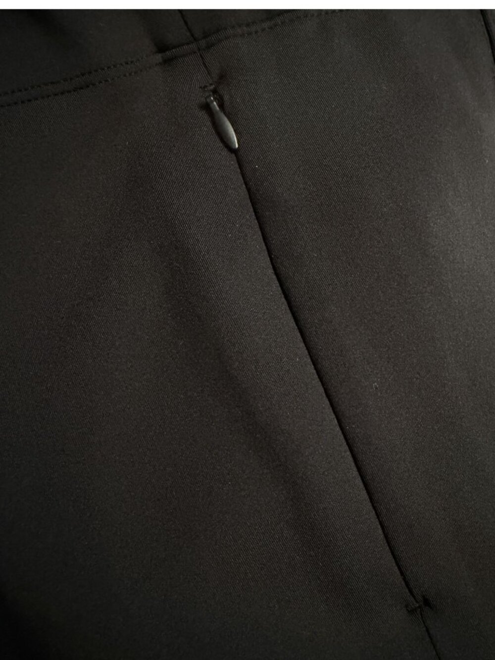 Away The Layover Pant XL Black Crop Stretch Travel Pants Split Hem NWT - Picture 9 of 9